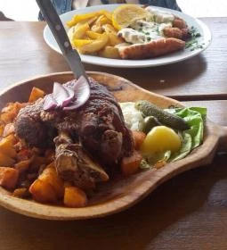 Kemencés Fogadó Étterme