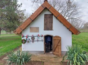 Petőfi Sándor Emlékméhes Kölesd - Borjád