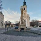 Szentháromság szobor Szekszárd - Külső kép