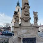 Szentháromság szobor Szekszárd - Külső kép