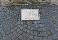 Szentháromság szobor Szekszárd