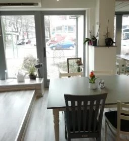 Provence Önkiszolgáló Étterem