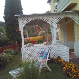 Virágos Vendégház Noszvaj - Medence/kert