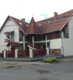 Várkert Apartman 