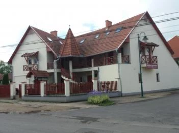 Várkert Apartman Gyula