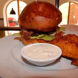 42 Gastro & Art Restaurant, Budapest - Étel/ital