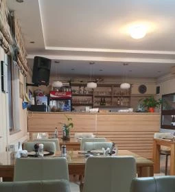 442 Pizza-Strand-Bisztró