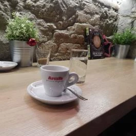 9BAR, Budapest - Belső