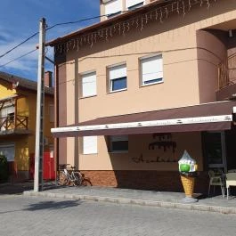 A Cukrászda, Füzesabony - Külső kép