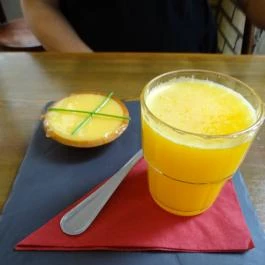 á table! - Wesselényi utca, Budapest - Étel/ital