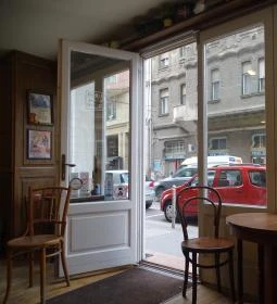 á table! - Wesselényi utca