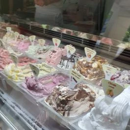 Adria Fagyizó Vác - Étel/ital