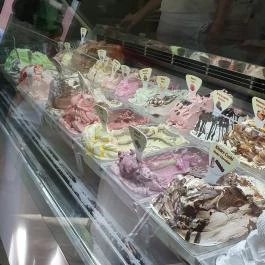 Adria Fagyizó Vác - Étel/ital