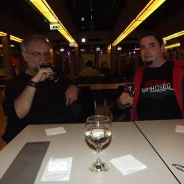 Magenta Café, Budapest - Belső