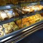 Álbiná Pékség Szarvas - Étel/ital