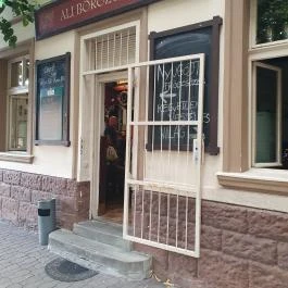 Ali Borozó 1921, Mosonmagyaróvár - Külső kép