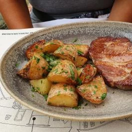 Almalomb Kulináris Kitérő & Találkozóhely , Hosszúhetény - Étel/ital