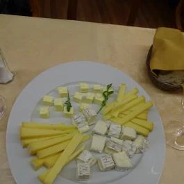 Almásy Vendéglő, Budapest - Étel/ital