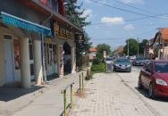 Alpi Pékség Taksony