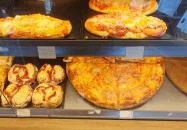 Alpi Pékség Taksony