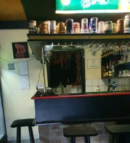 Aluljáró Söröző