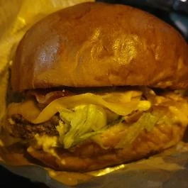 Ami Burger, Gyömrő - Egyéb