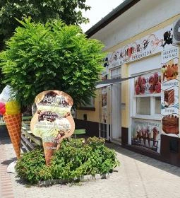 Ámor Fagylaltozó & Cukrászda