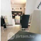 Ámor Fagylaltozó & Cukrászda Lajosmizse - Belső