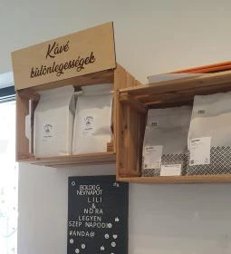 Anda Cukrászda & Kávézó