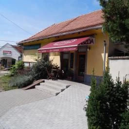 Andrész Cukrászda, Budakeszi - Külső kép