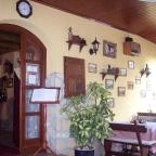 Anno Taverna Balatonszárszó - Külső kép