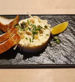 Apáti Étterem és Kávézó