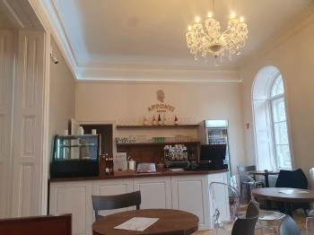 Apponyi Kávézó Várpalota