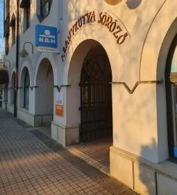Aranykutya söröző
