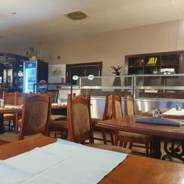 Art Pub Étterem, Budapest - Egyéb