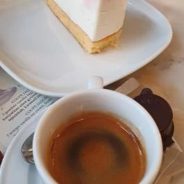Belvárosi Auguszt Cukrászda Budapest - Étel/ital