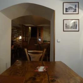 Az Öszvér, Budapest - Belső