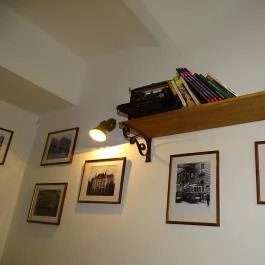 Az Öszvér, Budapest - Belső