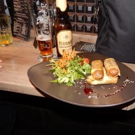 B40 Wok & Walk , Budapest - Étel/ital