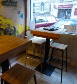 B8 Kézműves Sör & Pálinkabár