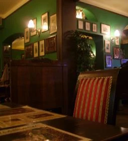 Bagolyvár Music Pub és Étterem 