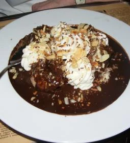 Bagolyvár Music Pub és Étterem 