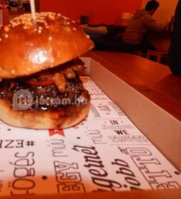 Bamba Marha Burger Oktogon