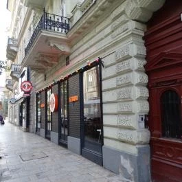 Bamba Marha Burger - Október 6. utca, Budapest - Külső kép