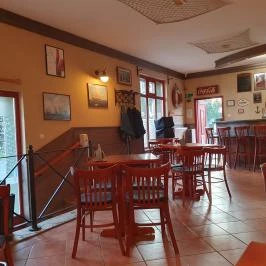 Bár-Ka Pizzéria és Kávézó Komárom - Egyéb