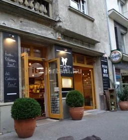 Barack & Szilva Étterem