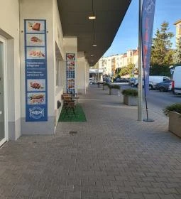 Bárka Halbolt és Bisztró