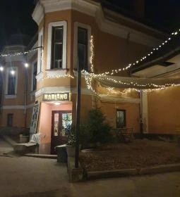 Barlang Klub & Terasz