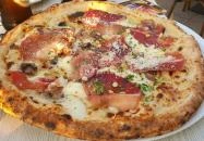 Bazsalikom Nápolyi Pizzéria Kistarcsa