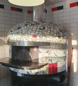 Bazsalikom Nápolyi Pizzéria